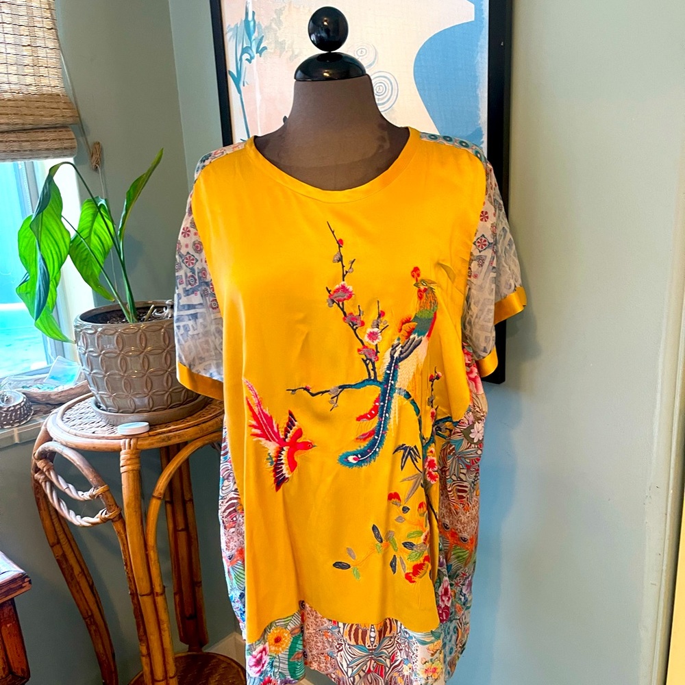 Johnny was Asian inspired silk tunic. Xl